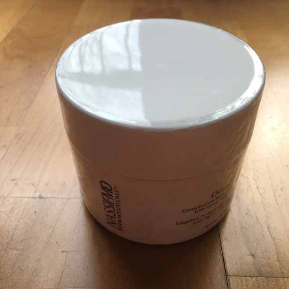 DR. NASSIF Detox Pads - Regular or Gentle - Picture 2 of 4